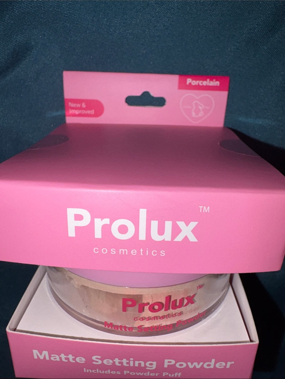 Matte Setting Powder - Porcelain (Pink Packaging) - Picture 4 of 5